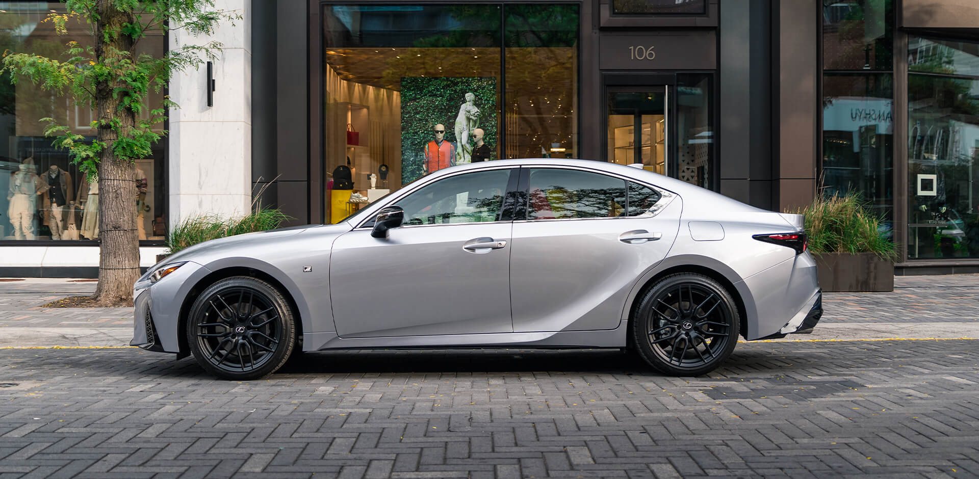 Lexus IS 300h F SPORT | Hybrid | Sedan | Lexus